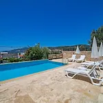 Mira Kalkan -close To Center- Kas