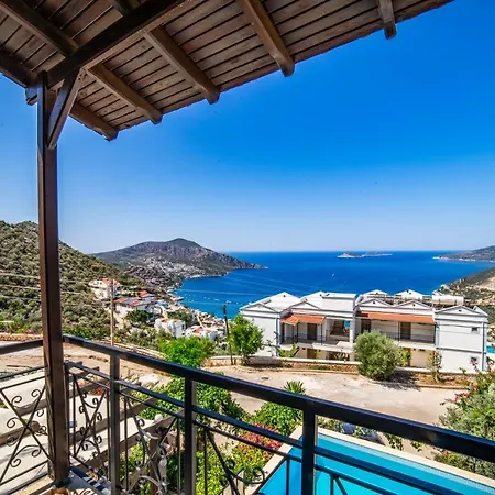 Mira Kalkan -close To Center- Kaş